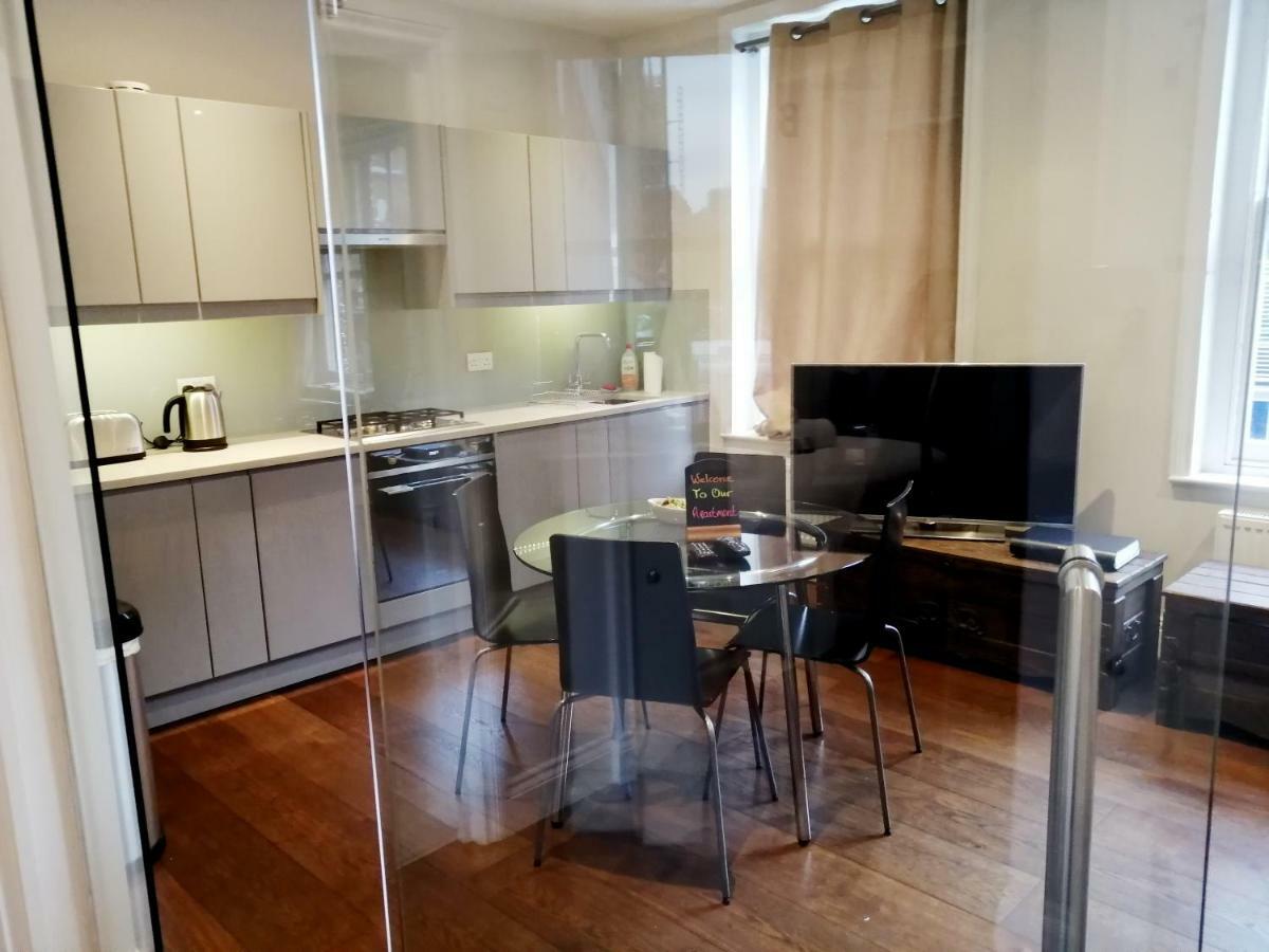 Stunning Soho Apartment London Bagian luar foto